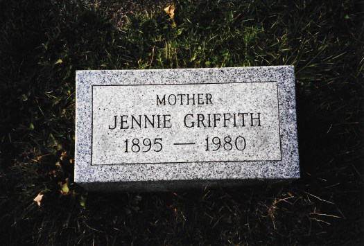 Jennie Beadnell Griffith Tomb.jpg